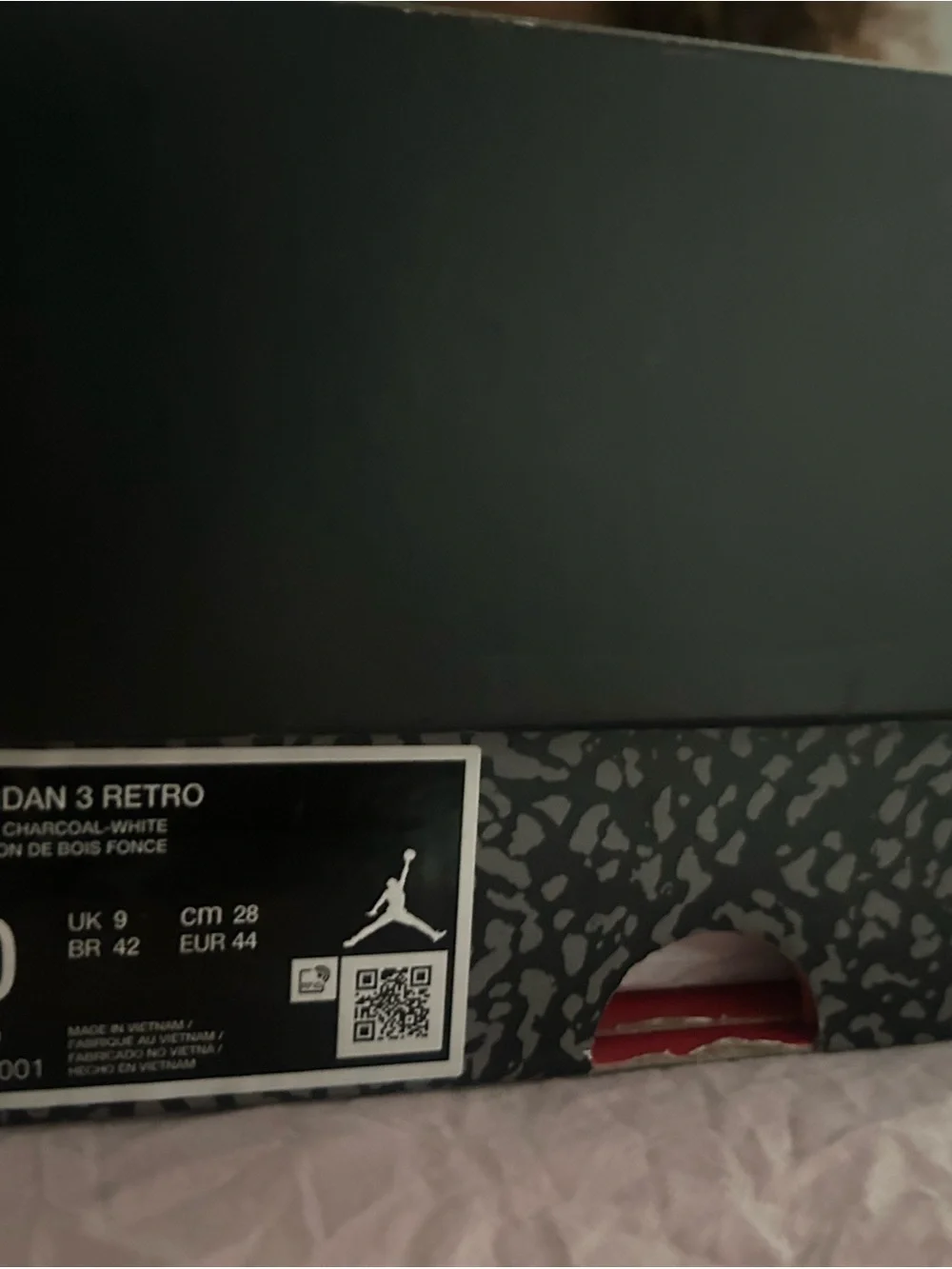 Jordan Black Low-Top Retro Sneakers